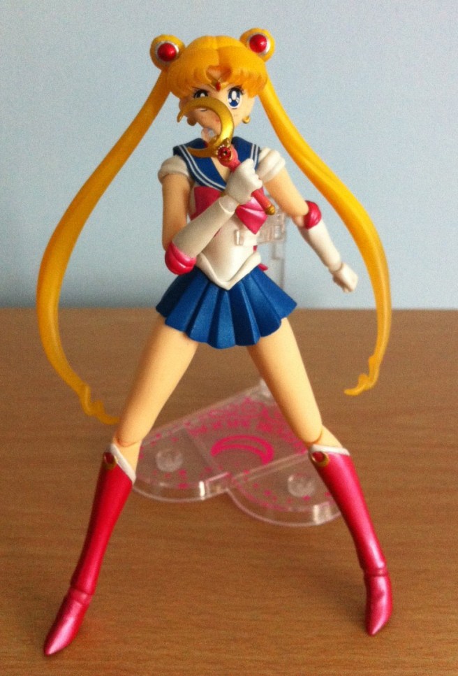 Sailor Moon Figuarts - with Crescent Moon Wand!